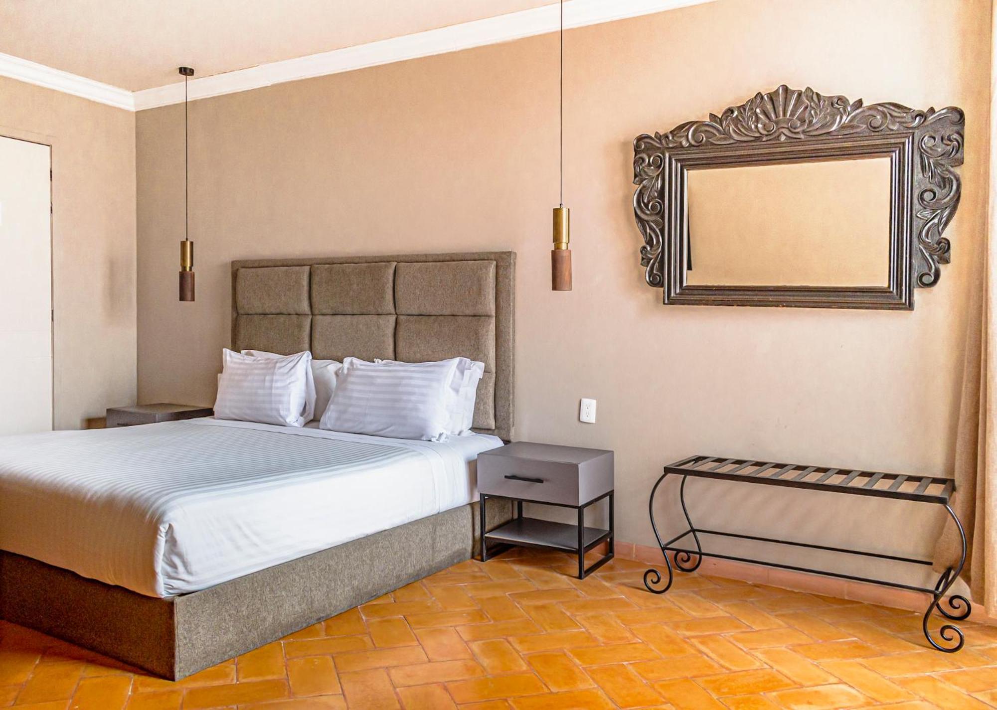 Mikaella Hotel ซานมิเกล เด อาเญนเด ภายนอก รูปภาพ
